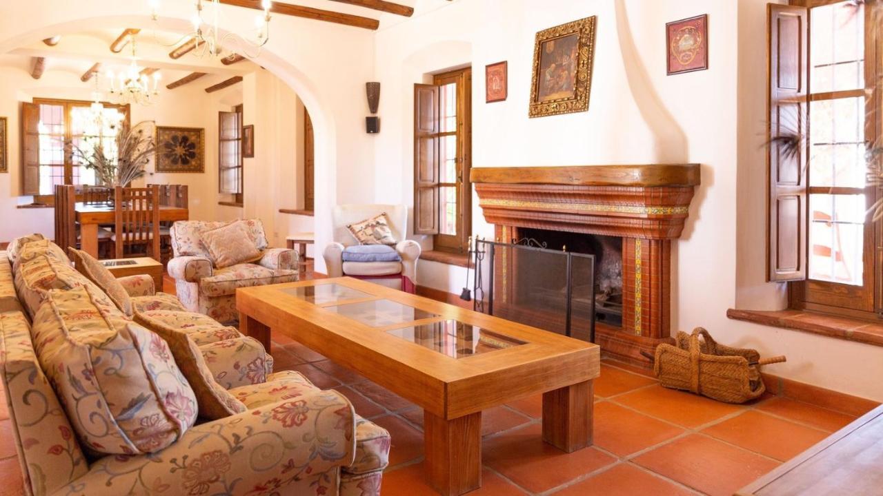 Finca La Canera Alcala De Guadaira By Ruralidays Екстериор снимка